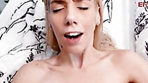 Skinny german Teen with small tits during a spontaneous pov sex date