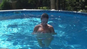 Nikki Sims Dip In The Pool Solo Masterbation Pics