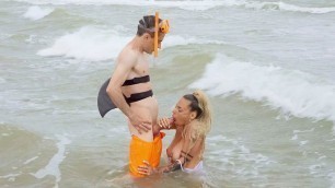 Lola Emme is sucking Jordi's cock in the ocean - Porn Movies - 3Movs