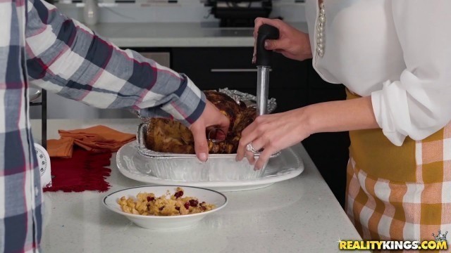 RealityKings - MomsBangTeens Evelin Stone And Blake Morgan Cooks Turkey In Happy Fucksgiving sex videos