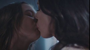 Reagan Foxx And Alex De La Flor The Kissing Bandit Girl Gets Fucked