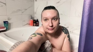 Keeno takes a short bath Face Reveal voyeur